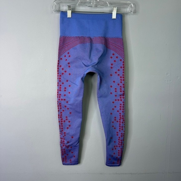 Fabletics High-Waisted Seamless Star Capri Leggings Crystal Blue Red Women's XS - Picture 9 of 13